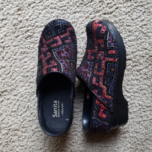 Sanita Danish Embroidery Tapestry Clogs - Picture 1 of 10